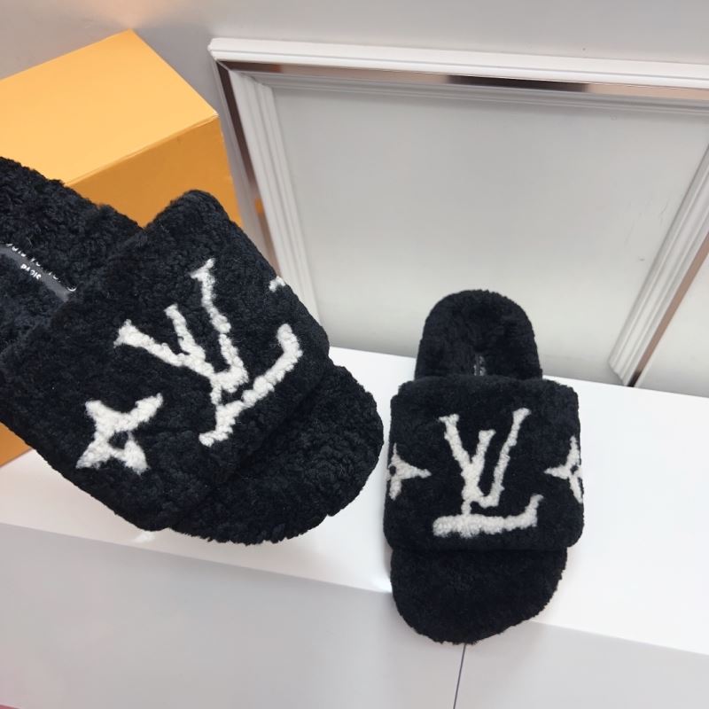 Louis Vuitton Slippers